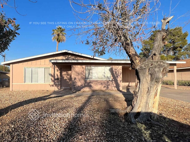 property at 5414 W Wilshire Dr