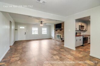 647 Ridge Dr in Biloxi, MS - Building Photo - Building Photo