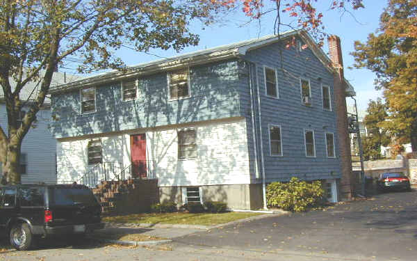 11 Guild St in Quincy, MA - Foto de edificio - Building Photo