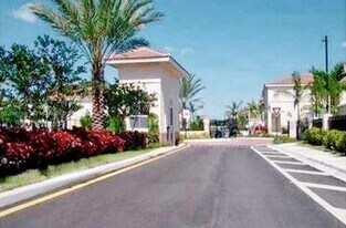 15810 SW 40th St in Miramar, FL - Building Photo