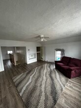 149 S Chapman St, Unit #2 in Chesaning, MI - Building Photo - Building Photo