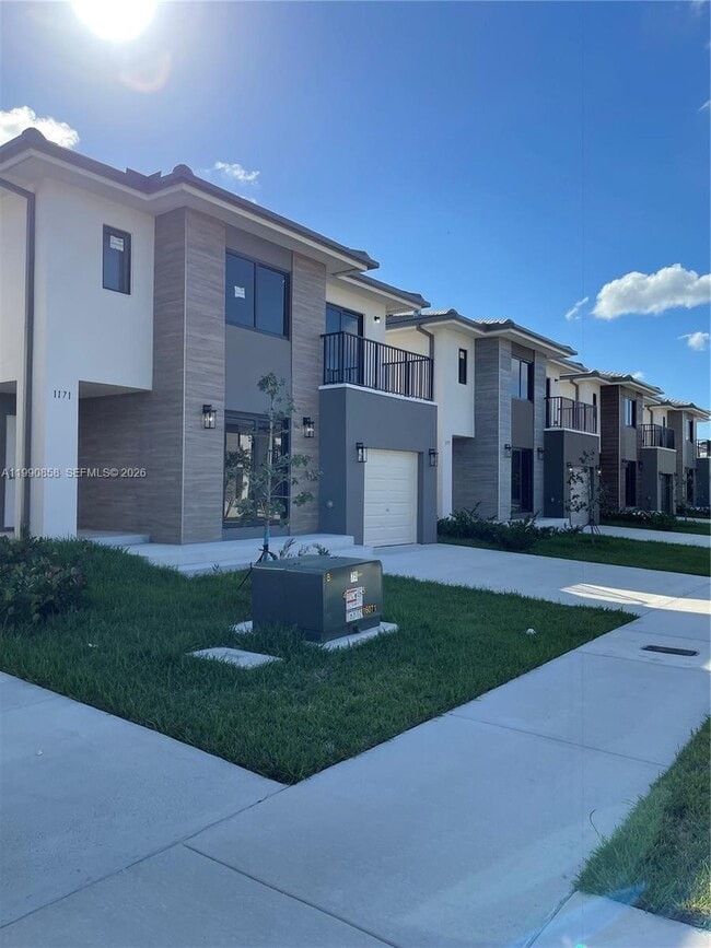 238 NW 11th Ct in Florida City, FL - Building Photo - Building Photo