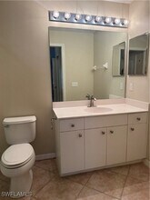 20000 Barletta Ln in Estero, FL - Foto de edificio - Building Photo