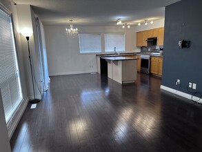 114-12050 17 Av SW in Edmonton, AB - Building Photo - Building Photo