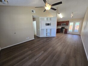 9140 Timber Path in San Antonio, TX - Building Photo - Building Photo