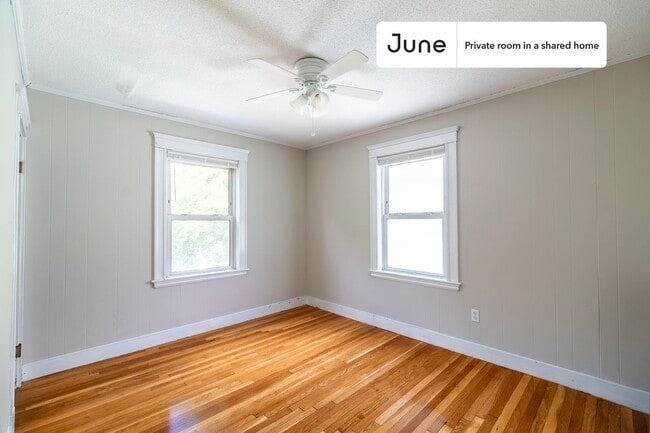 property at 61 Putnam Rd