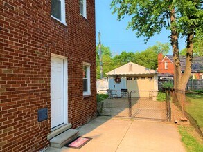 1527 S Eton St in Birmingham, MI - Building Photo - Building Photo