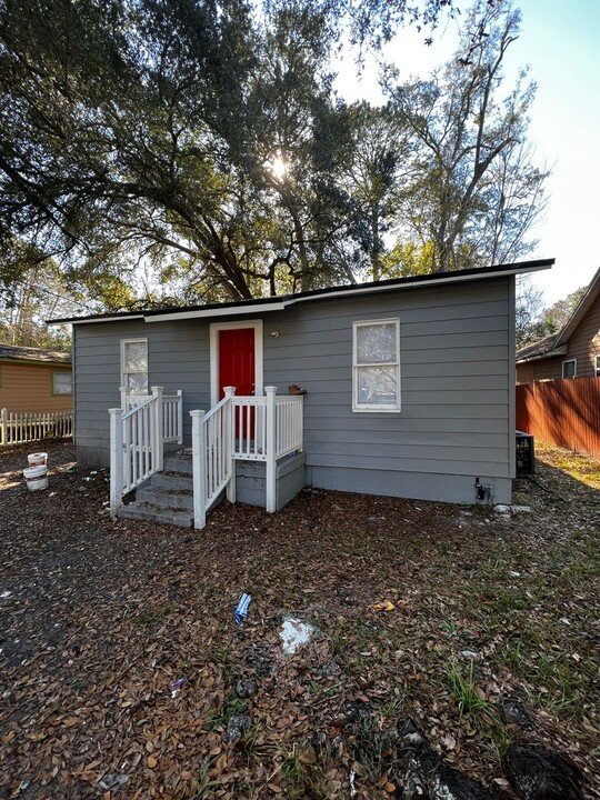 2344 Johnson Ave in Jacksonville, FL - Building Photo