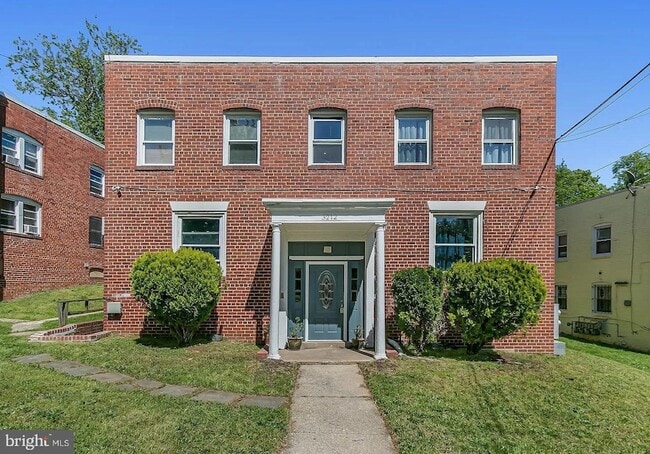 property at 3212 28th St SE