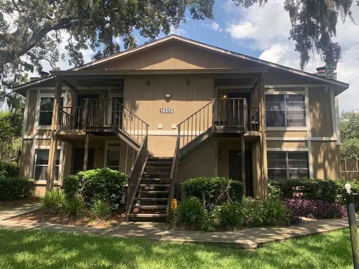 14312 Hanging Moss Cir in Tampa, FL - Building Photo