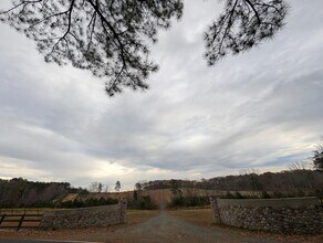 1125 Lily Pad Ln in Chapel Hill, NC - Building Photo - Building Photo