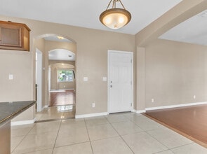 2026 Rickenbacker Ln in Lincoln, CA - Foto de edificio - Building Photo