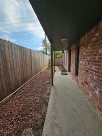 15027 Tilley St in Houston, TX - Building Photo - Building Photo