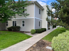 304 N Greensferry Rd in Post Falls, ID - Building Photo - Building Photo