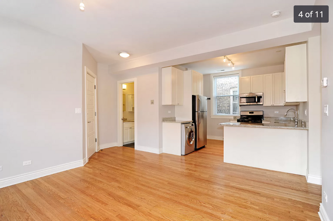 3602 N Oakley Ave in Chicago, IL - Building Photo - Building Photo