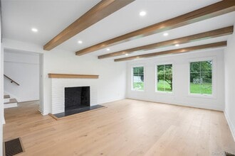 73 Whippoorwill Rd in Armonk, NY - Building Photo - Building Photo
