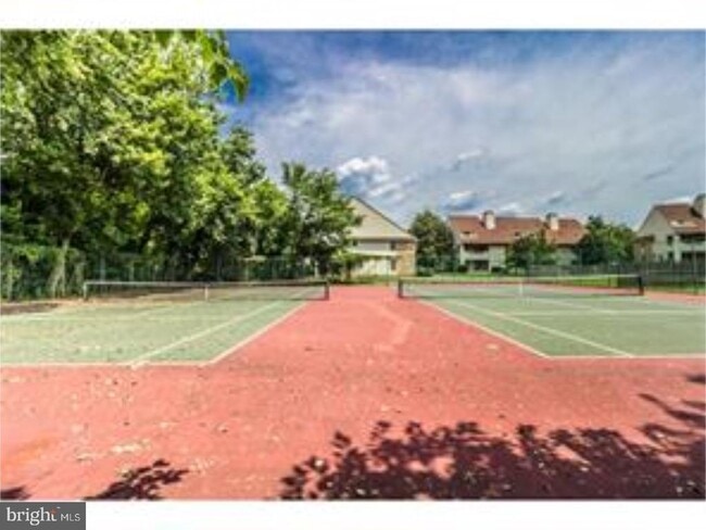 296 Tavistock Rd in Cherry Hill Township, NJ - Building Photo - Building Photo