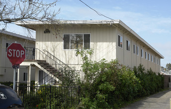 1655-1659 28th Ave in Oakland, CA - Building Photo - Building Photo