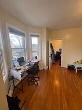 239 Tremont St, Unit 2 in Somerville, MA - Building Photo - Building Photo