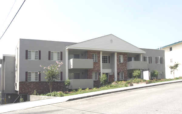 1681 Amberwood Dr in South Pasadena, CA - Foto de edificio - Building Photo