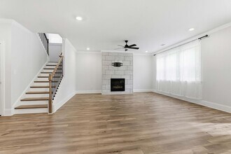 325 Caledonia Ct in Peachtree City, GA - Building Photo - Building Photo