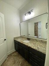 1048 Diretto Dr in New Braunfels, TX - Building Photo - Building Photo