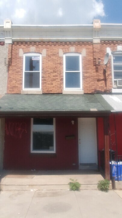 6931 Linmore Ave in Philadelphia, PA - Building Photo