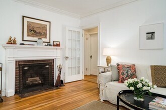 77 Martin St in Cambridge, MA - Foto de edificio - Building Photo