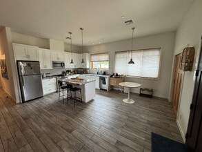2936 Triunfo Canyon Rd in Agoura Hills, CA - Building Photo - Building Photo
