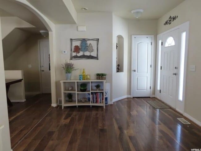 6751 Bottlebrush Ln in West Jordan, UT - Building Photo - Building Photo