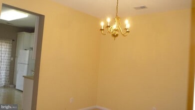 107 Windsor Pond Rd in West Windsor Township, NJ - Building Photo - Building Photo