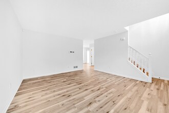 489 McPherson Dr in Blacklick, OH - Building Photo - Building Photo