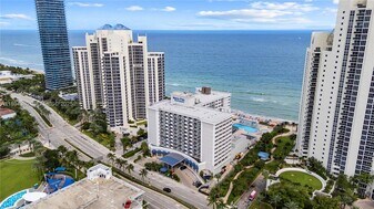 19201 Collins Ave, Unit 349 in Sunny Isles Beach, FL - Building Photo