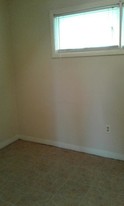 1421 Airport Rd Apartments