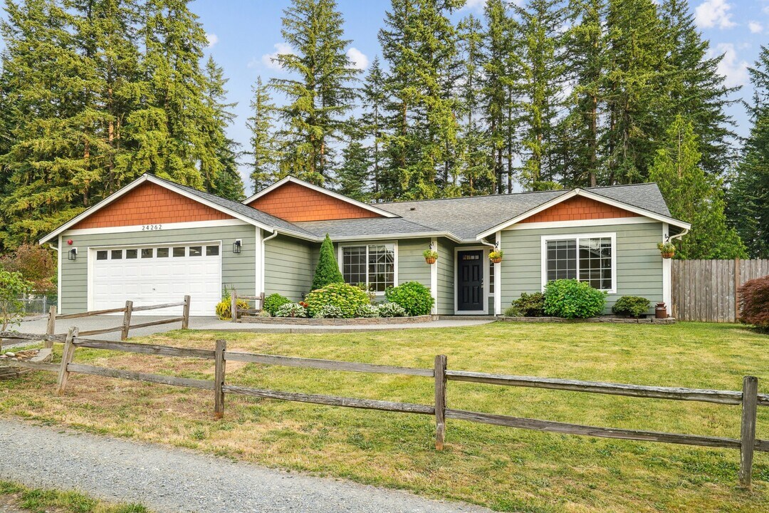 24262 197th Ave SE in Maple Valley, WA - Foto de edificio