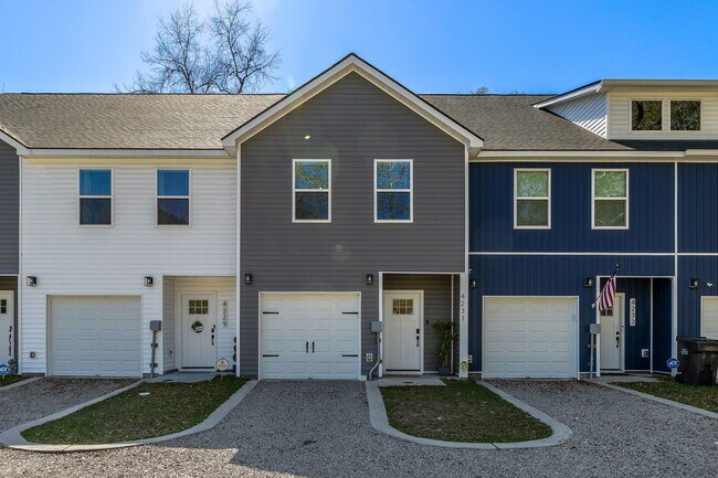 4231 Barnwell Ave in North Charleston, SC - Building Photo - Building Photo
