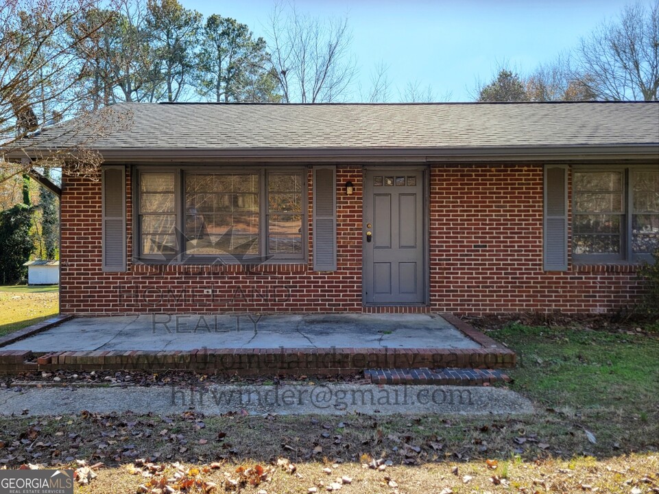 268 Elks St in Winder, GA - Building Photo