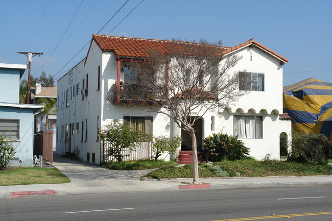 619 E Chevy Chase Dr in Glendale, CA - Building Photo - Building Photo