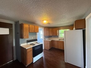 1830 Ave F in Scottsbluff, NE - Building Photo - Building Photo