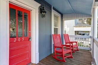 203 Oliver St in West Columbia, SC - Building Photo - Building Photo