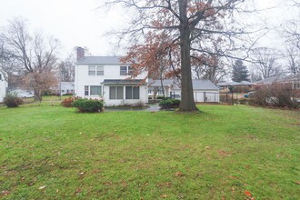 409 Lombard St in Albion, MI - Foto de edificio - Building Photo