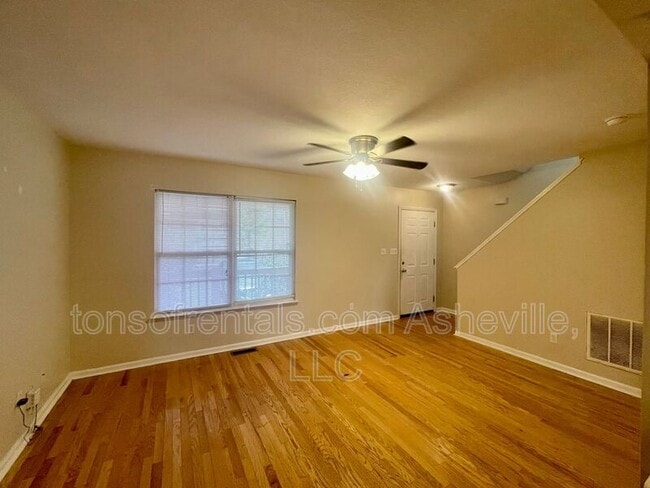 16-A Evergreen Ave in Asheville, NC - Building Photo - Building Photo