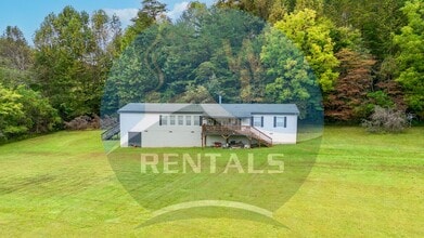 277 Firefly Rd in Whittier, NC - Building Photo - Building Photo