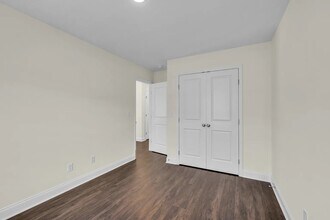 5546 Stream Ln in Chattanooga, TN - Foto de edificio - Building Photo