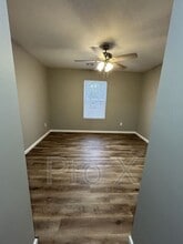 518 E Monroe St in Pittsburg, KS - Foto de edificio - Building Photo