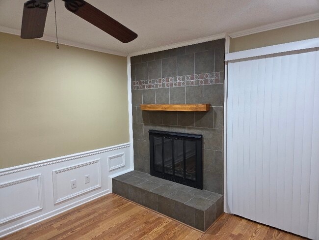 property at 11102 Harrowfield Rd