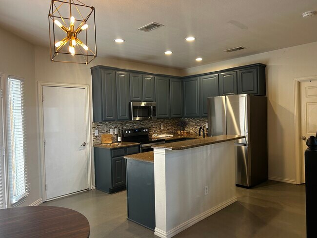 1796 Massey Dr in Lewisville, TX - Building Photo - Building Photo