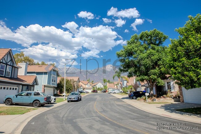 6494 Caledon Pl in Rancho Cucamonga, CA - Building Photo - Building Photo