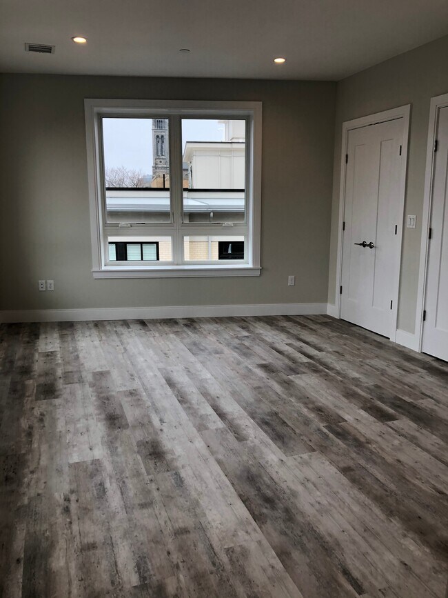 1455 Tremont St, Unit 404 in Boston, MA - Building Photo - Building Photo