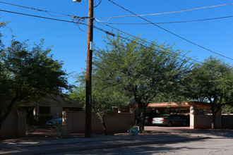 3932-3942 E Mabel St in Tucson, AZ - Building Photo - Building Photo